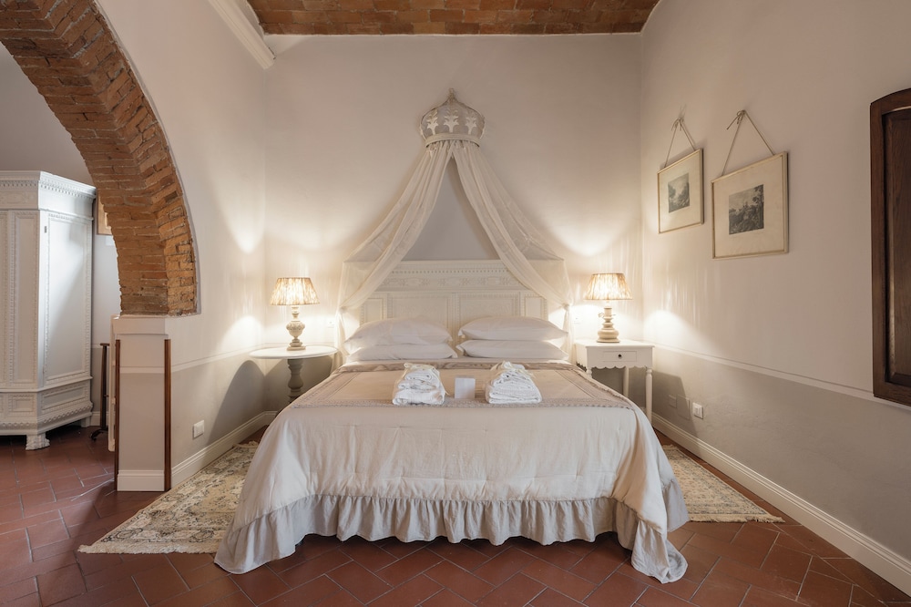 Suite, 1 Double Bed photo 1