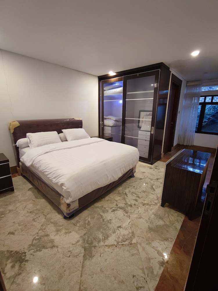 Deluxe Double Room, Garden View