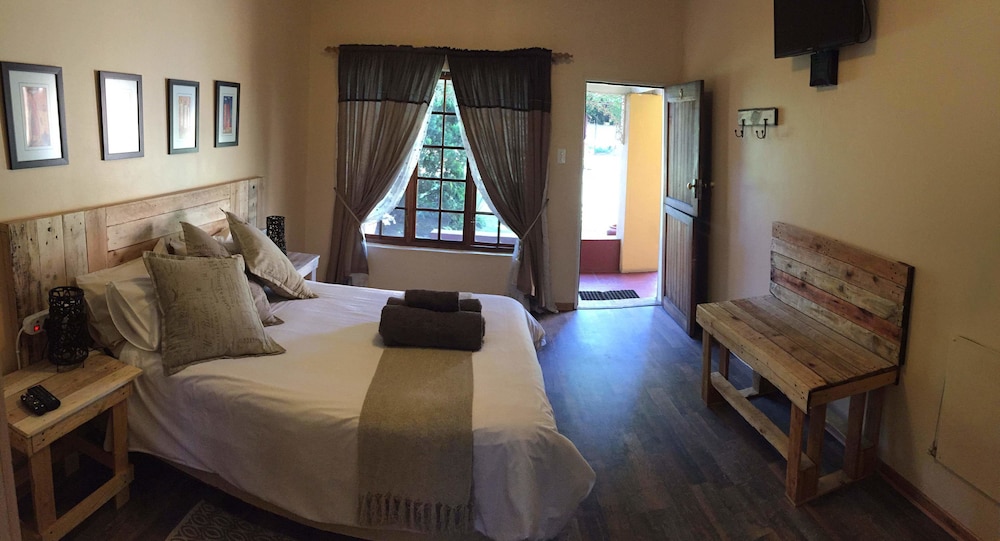 Room (9) photo 1