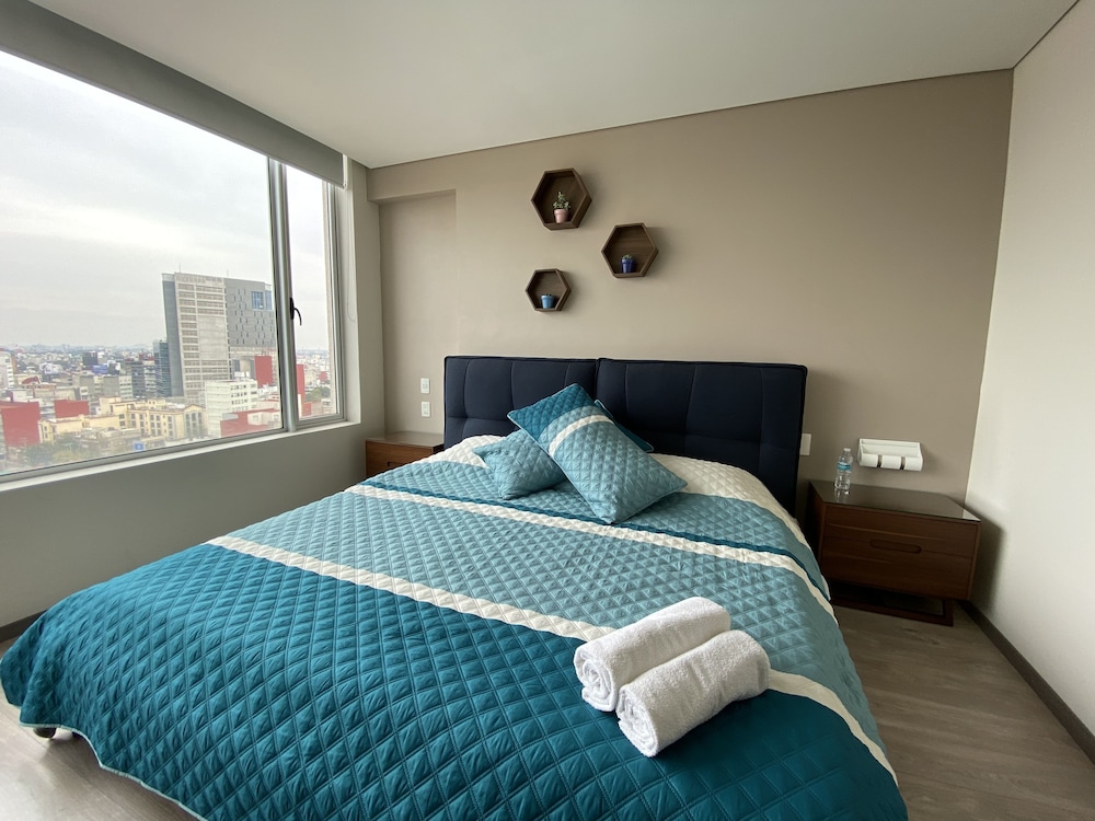 Comfort Double or Twin Room, 1 King Bed, City View