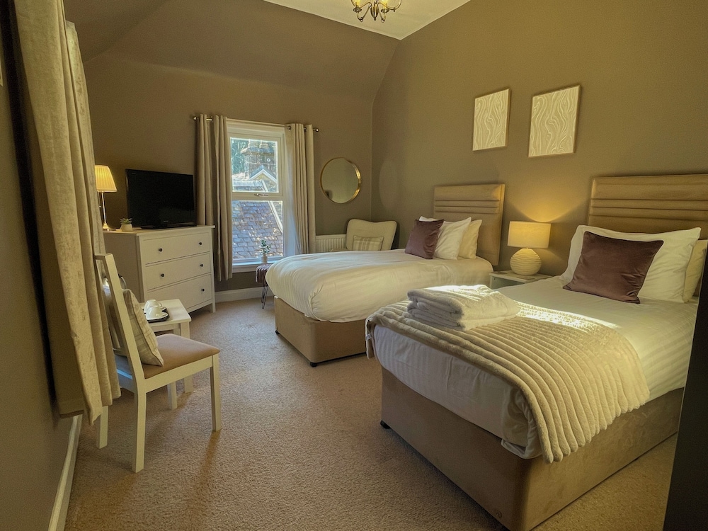 Premium Twin Room photo 2
