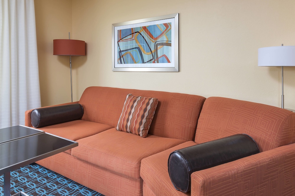 Executive Suite, 1 King Bed with Sofa bed - Photo 3
