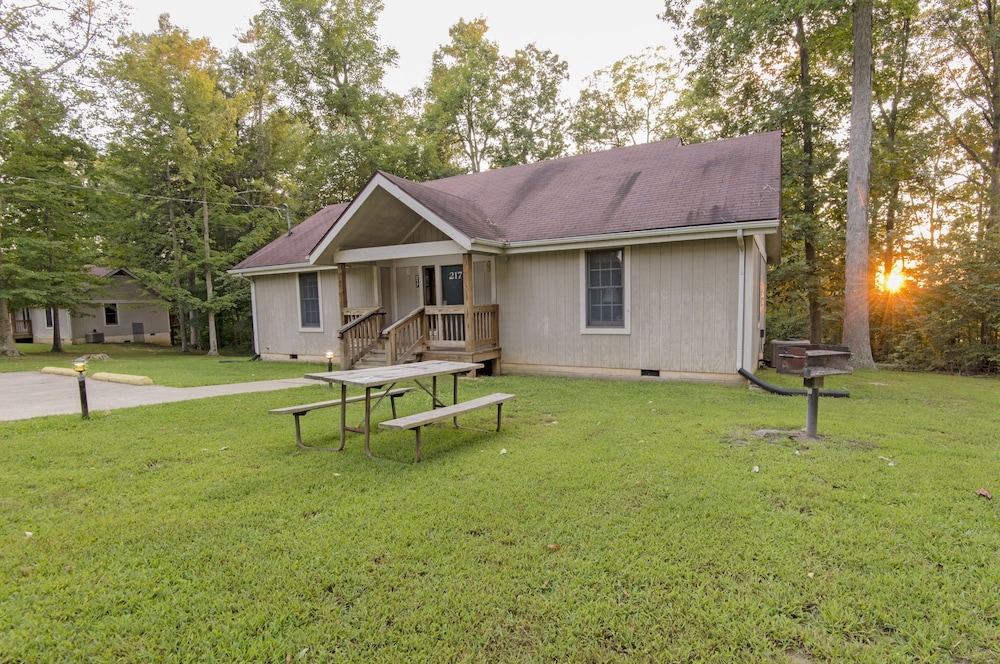 Deluxe Cottage, 2 Bedrooms (2 Bath) photo 2