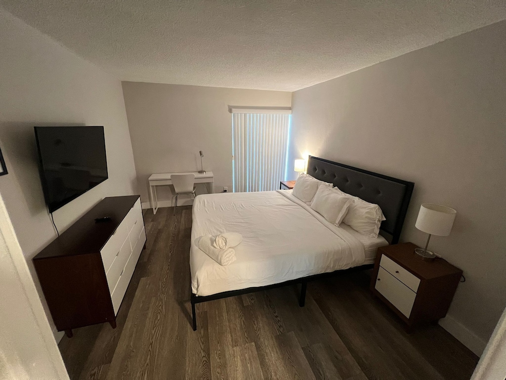 Modern Apartment One Bedroom