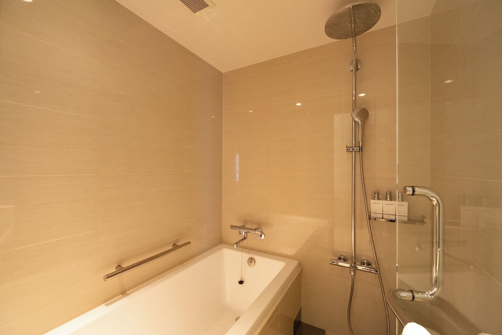 Japanese Triple Room, Non Smoking (Up to 3 pax for above 6 years old) - Photo 8