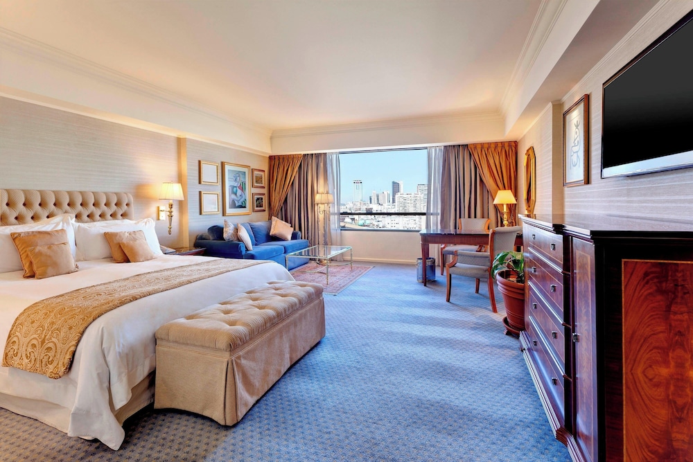 Grand Room, 1 King Bed, River View