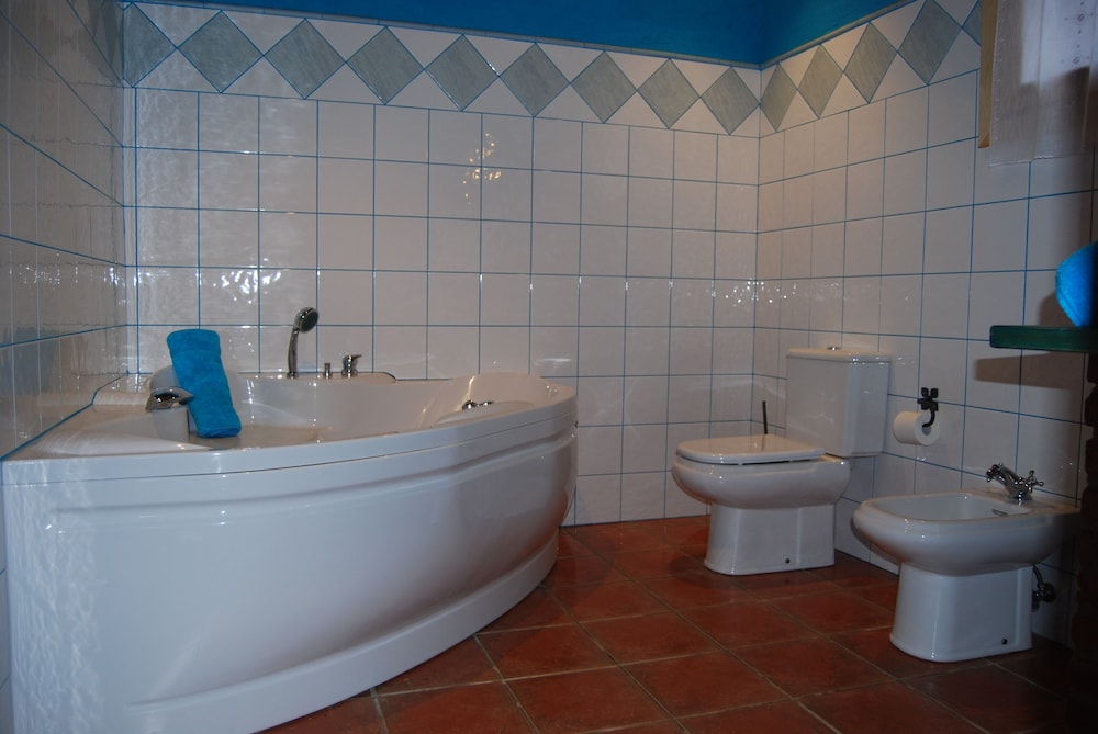Suite (Àngel De La Vida) photo 2