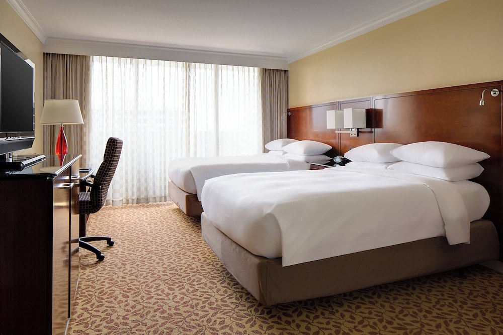 Room, 2 Double Beds - Photo 1