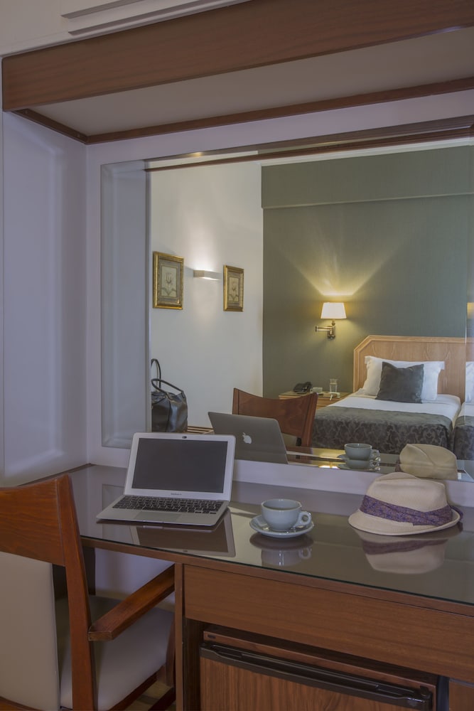 Basic Double or Twin Room photo 2