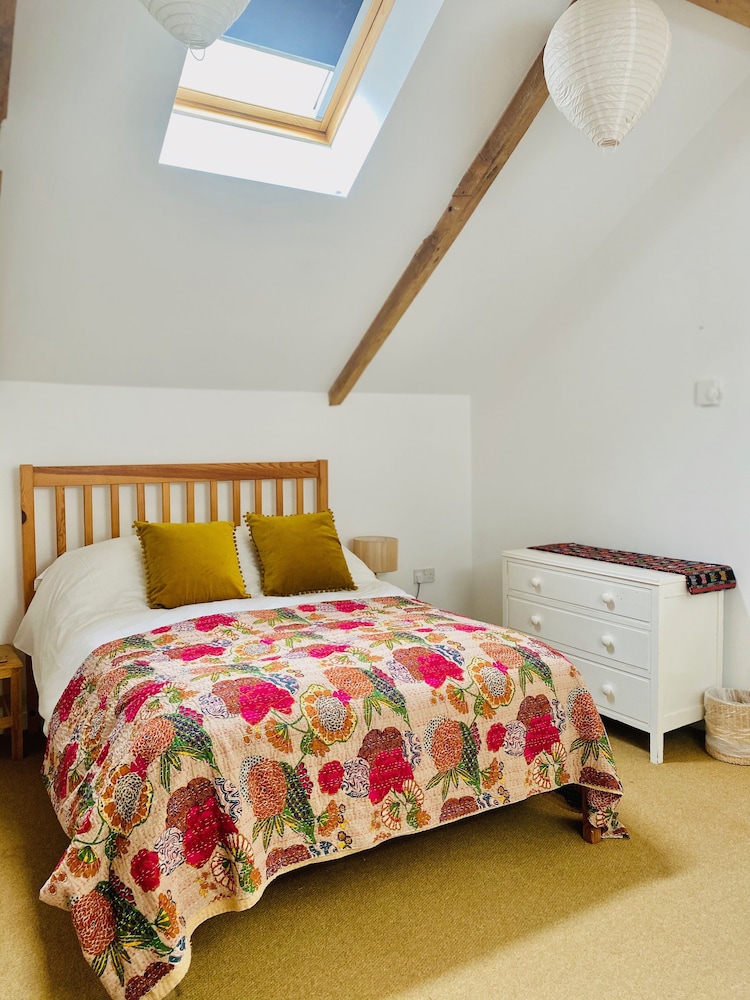 THE HAYLOFT, UPSTAIRS photo 2