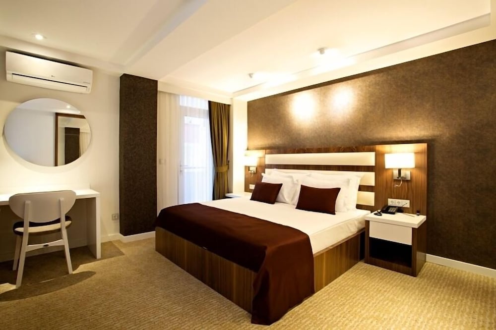 BUSINESS ROOM photo 3