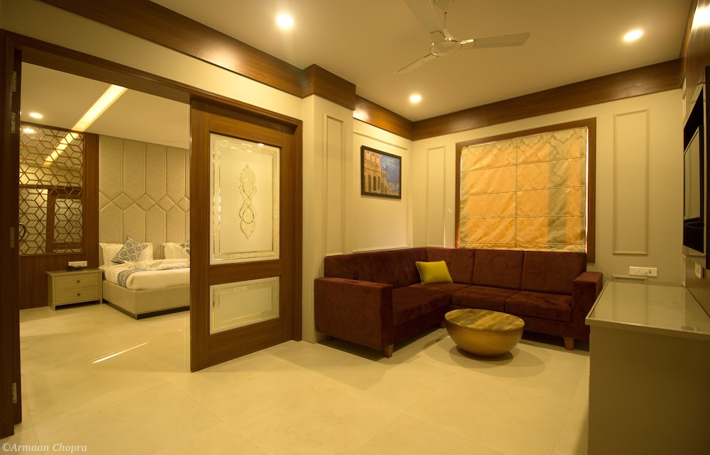 Luxury Studio Suite photo 1