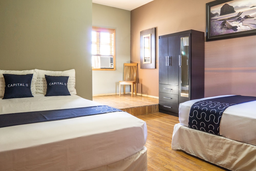 Standard Room, 2 Double Beds photo 3