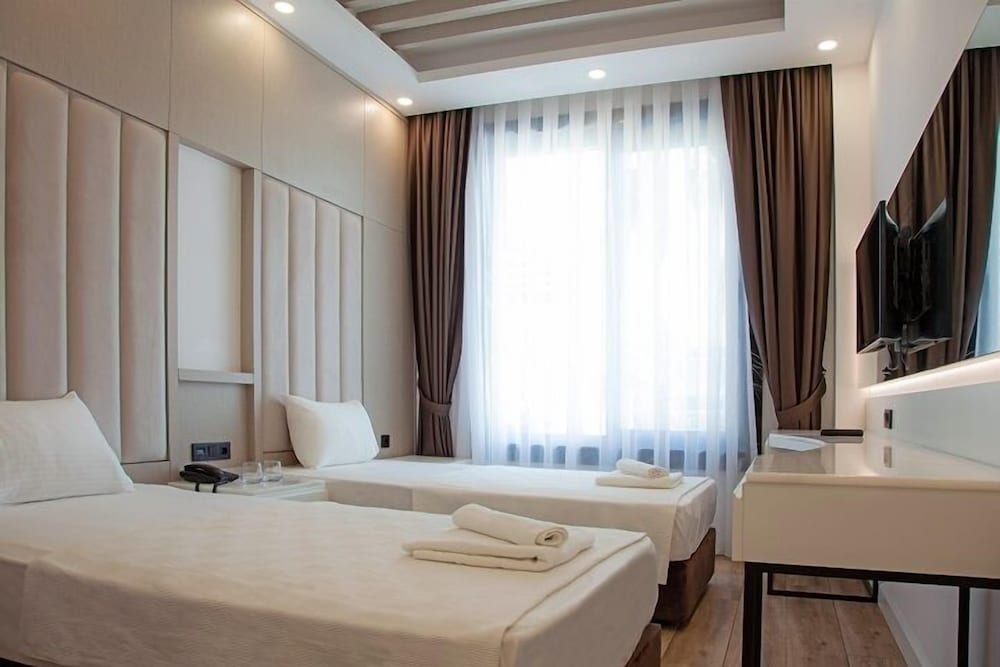 Standard Double or Twin Room With Balcony photo 1