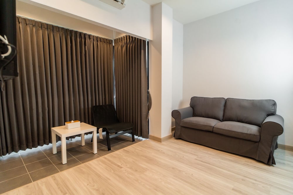 Family 2 Bedrooms - Photo 3