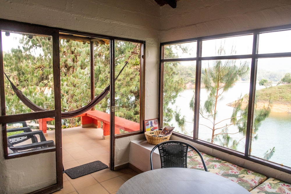 House #7 photo 1