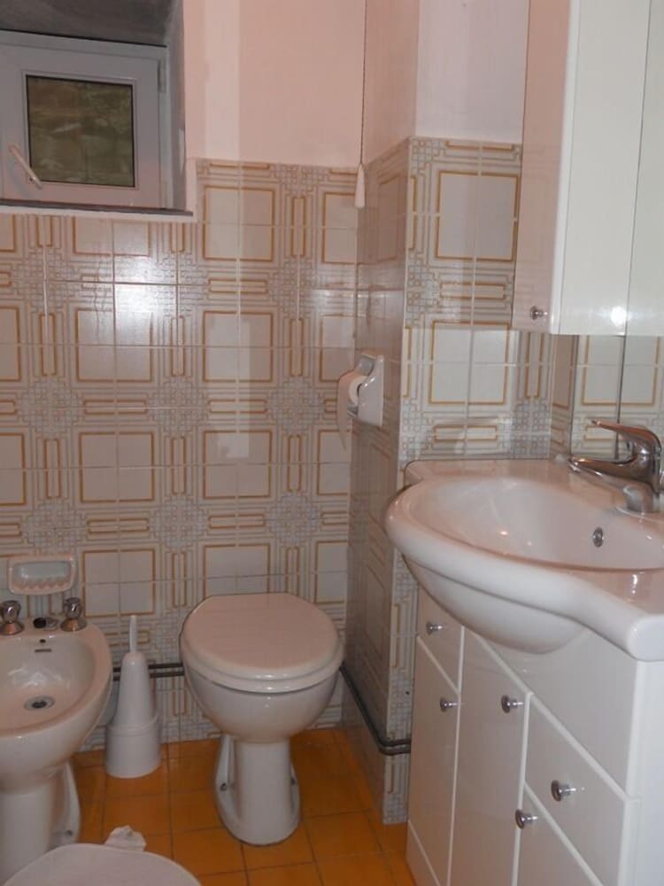 Standard Apartment, 1 Bedroom, Annex Building photo 3