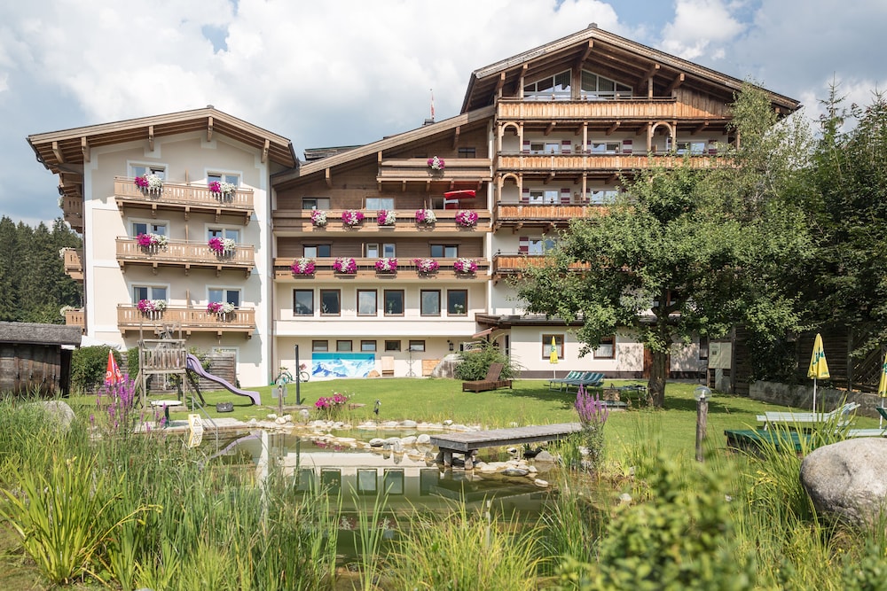 Comfort Studio, 1 Bedroom, Balcony, Mountain View