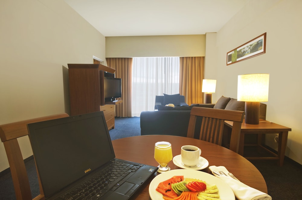 Junior Suite, 1 King Bed - Photo 1