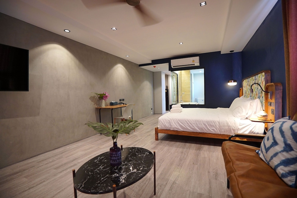 Studio Suite - Photo 7