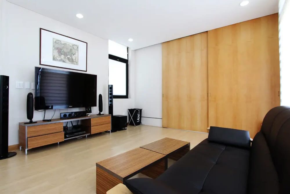 House photo 2