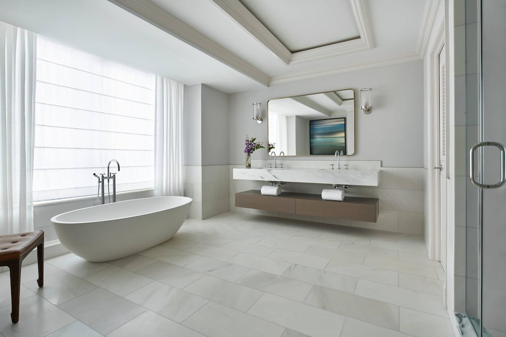 Suite, 1 Bedroom, Balcony