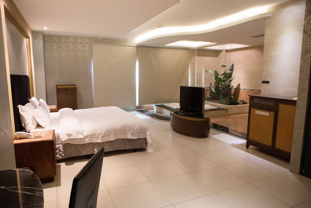 Platium Suite photo 1