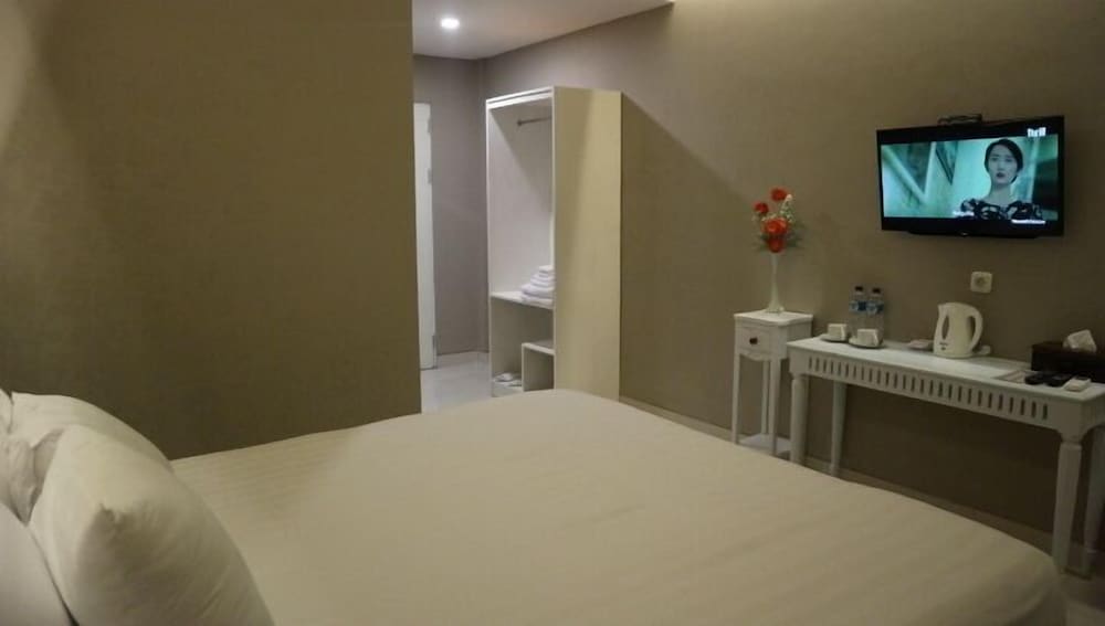 Deluxe Double Room - Photo 8