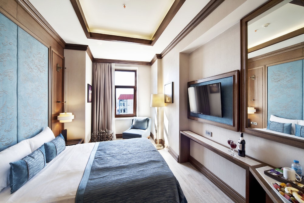 Deluxe Room, Sea View photo 2