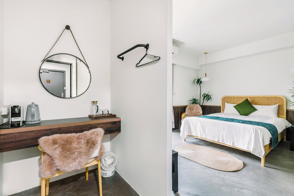 Standard Double Room - Photo 4
