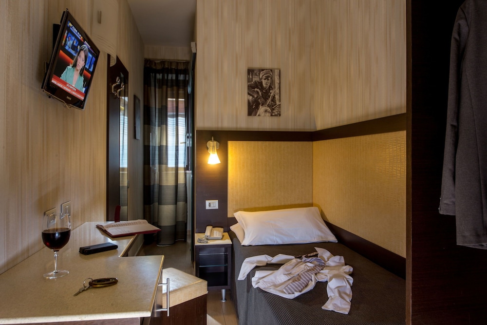 Standard Single Room, 1 Twin Bed photo 1