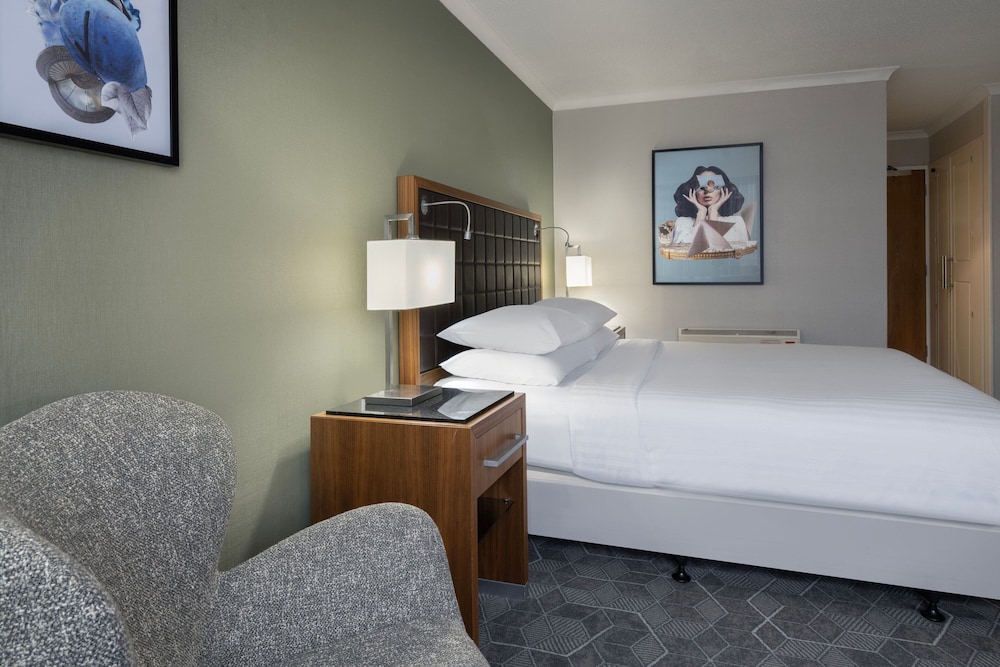 Superior Room, 1 King Bed (Partial View) photo 2