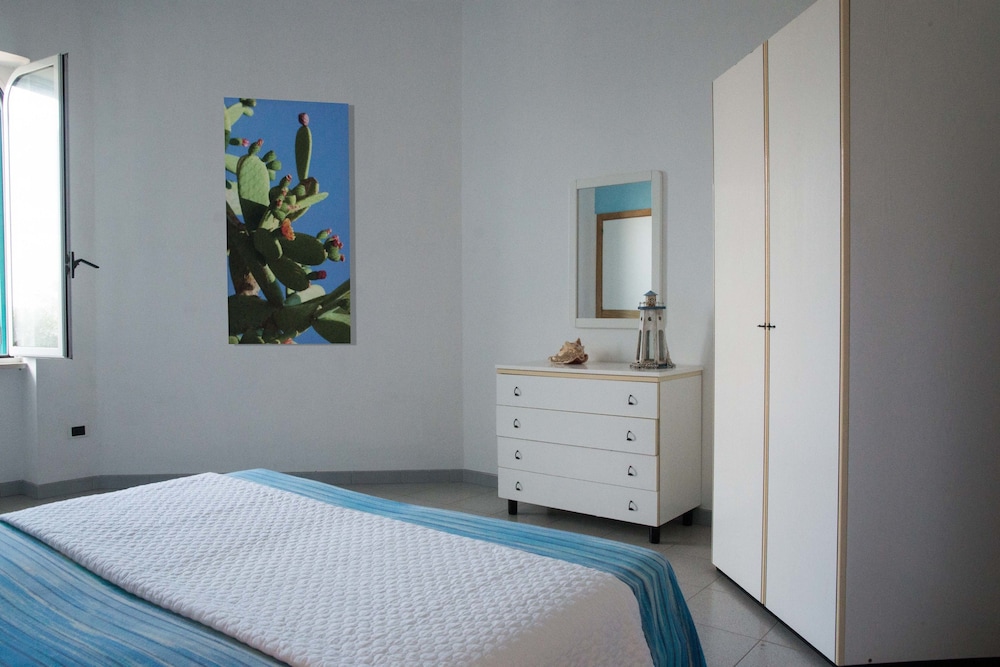 Family Apartment, 2 Bedrooms, Smoking, Garden View photo 1