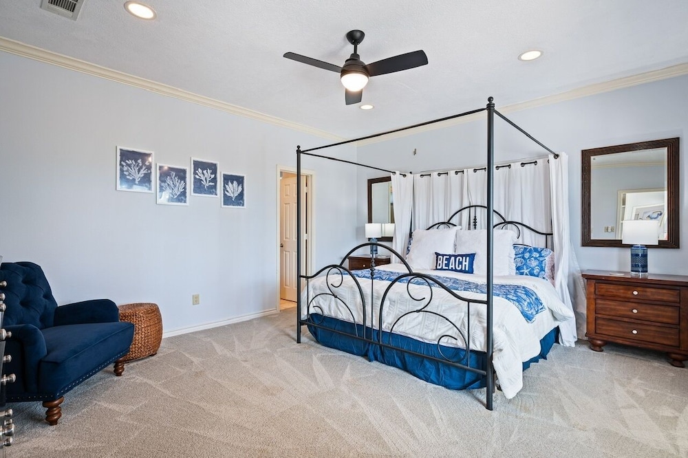 House, 4 Bedrooms photo 2