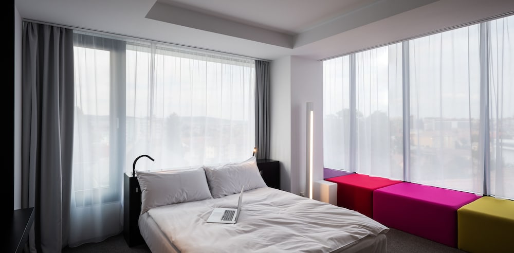 Double Room, 1 King Bed photo 3