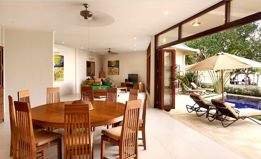 Grand Beach Villa 4 Bedroom photo 3