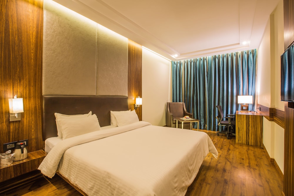 Superior Double Room, 1 Queen Bed, Smoking photo 1