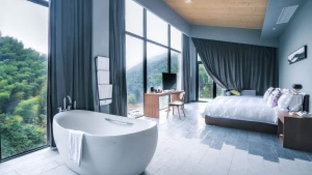 Mountain View Suite,Three bedrooms photo 3