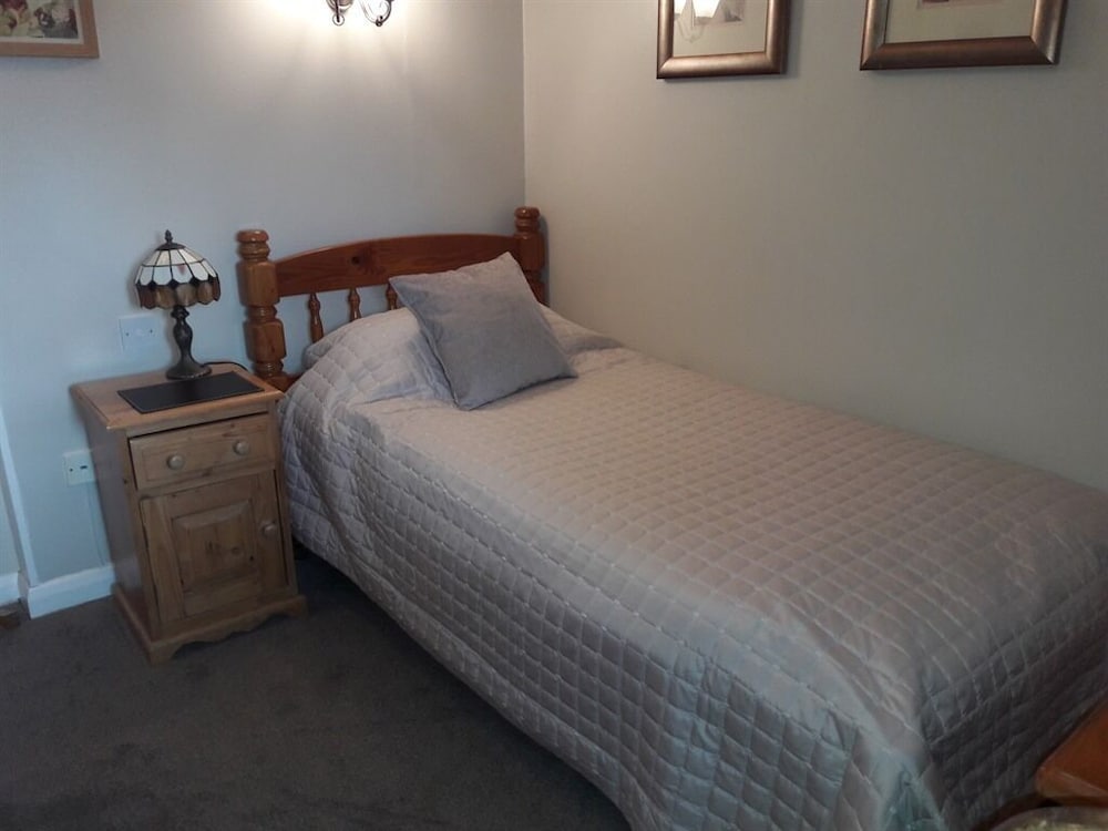 Single Room, Ensuite (Room 25, 28) photo 2