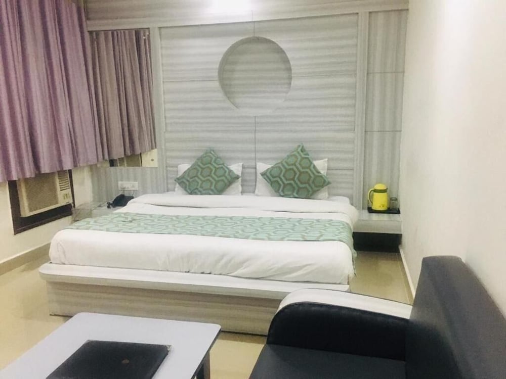 Deluxe Double Room, 1 Double Bed photo 3