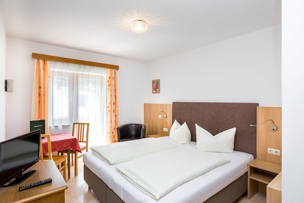 Basic Double Room, Mountain View