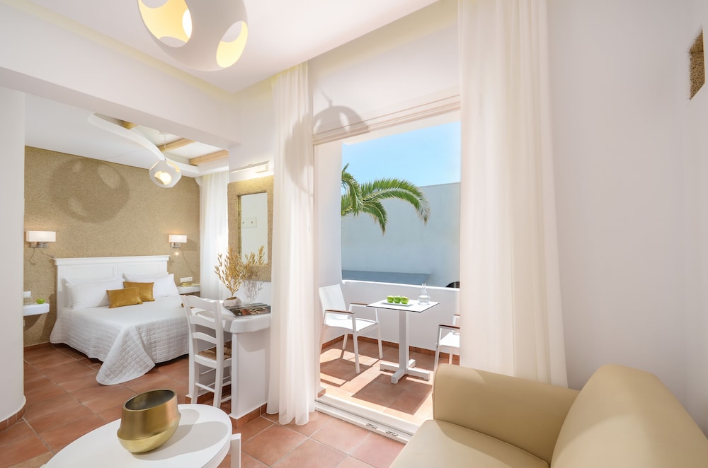 Family Room, 1 Bedroom