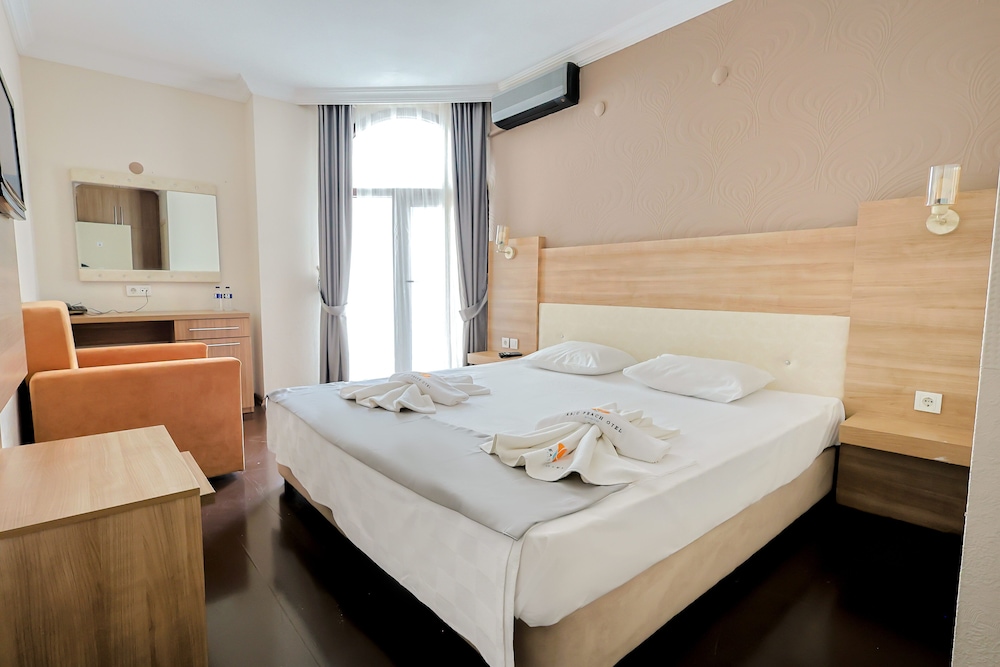Standard Double Room, 1 Queen Bed, Non Smoking photo 2