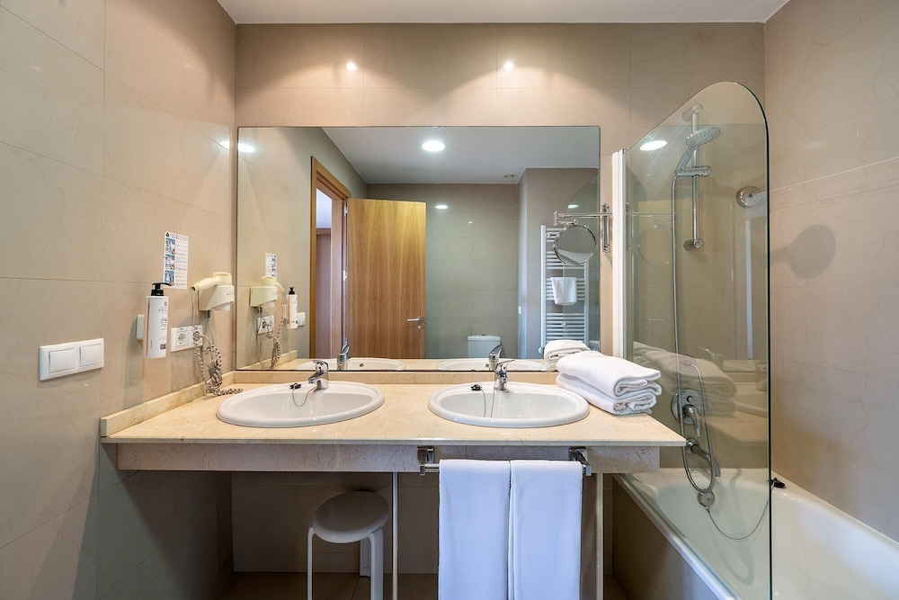 Economy Double Room - Photo 4