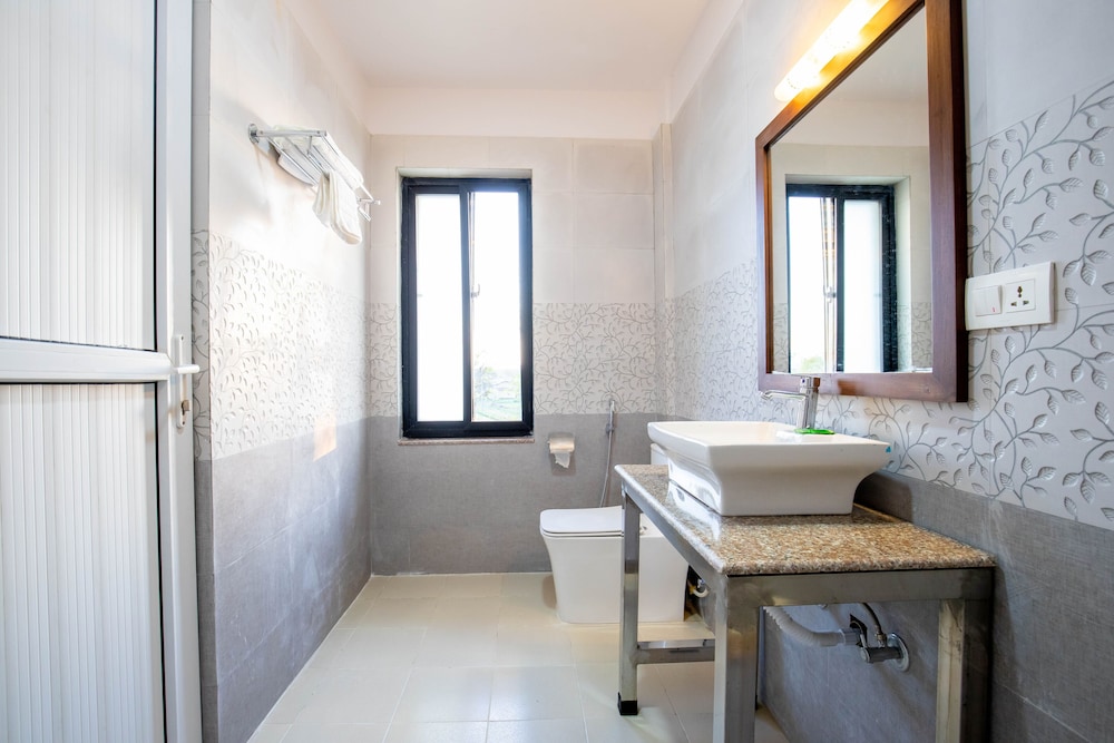 Deluxe Double Room - Photo 4