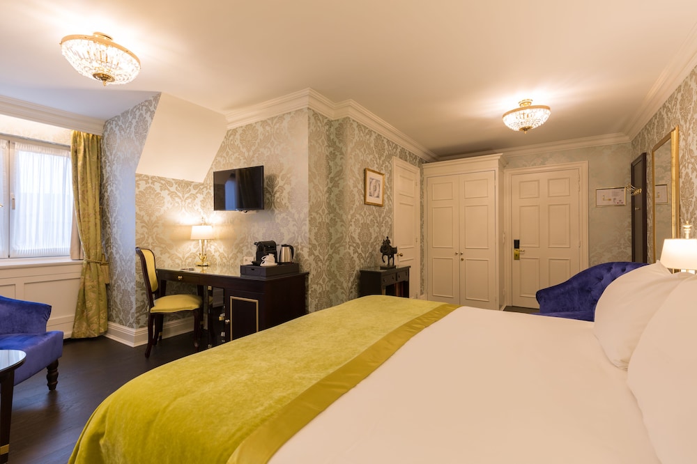 Standard Room, 1 Queen Bed - Photo 8