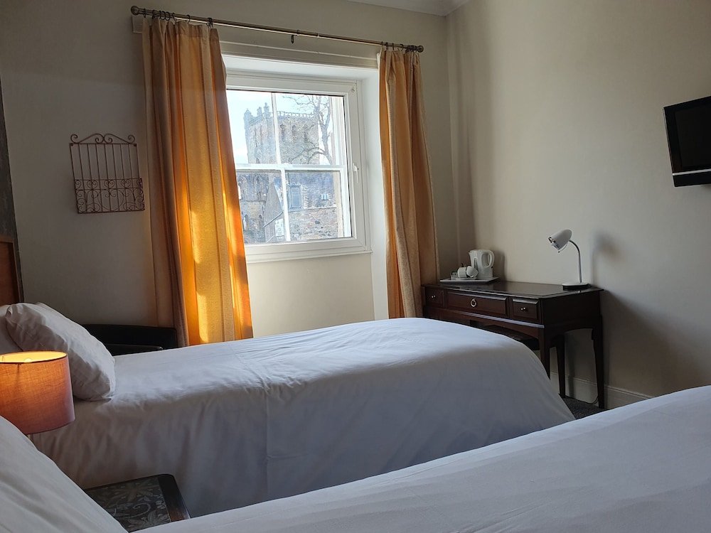 Basic Room, 2 Twin Beds photo 2