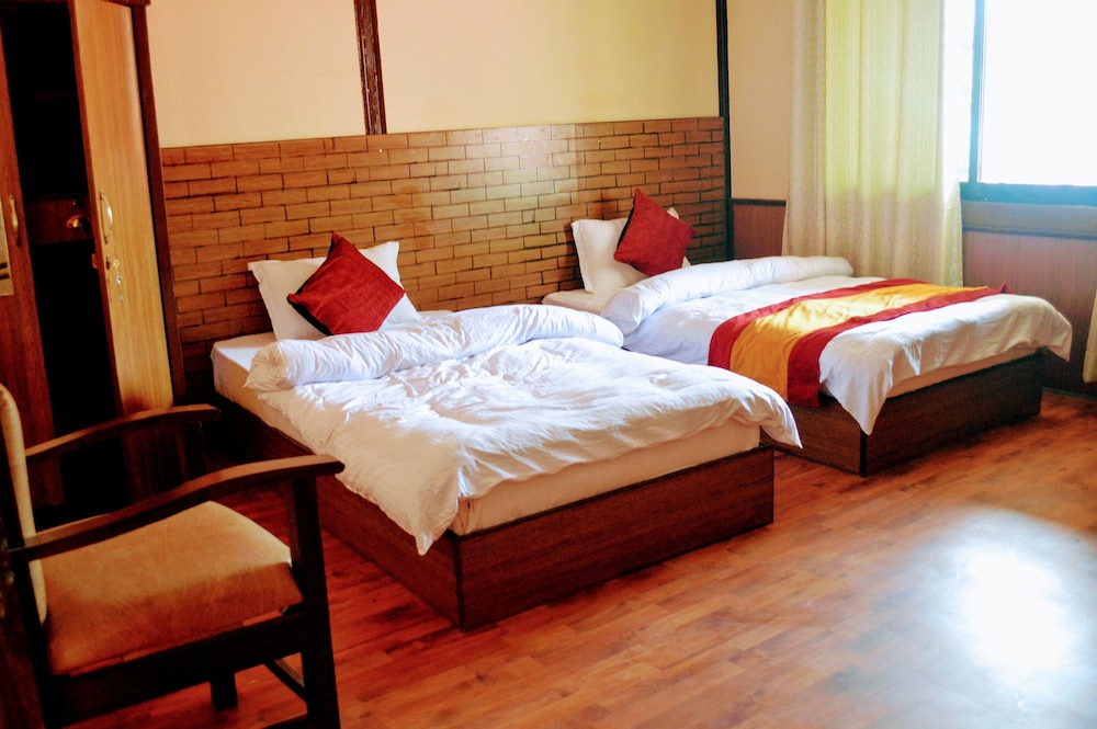 Deluxe Double Room Single Use, Non Smoking, Mountain View photo 2