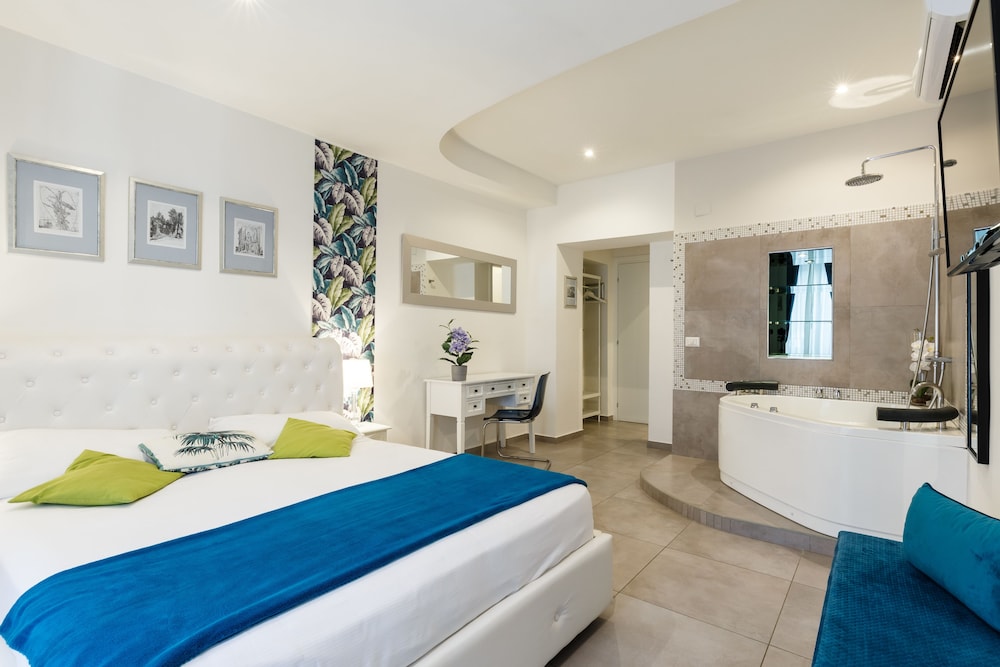 Superior Double Room, 1 Queen Bed, Jetted Tub