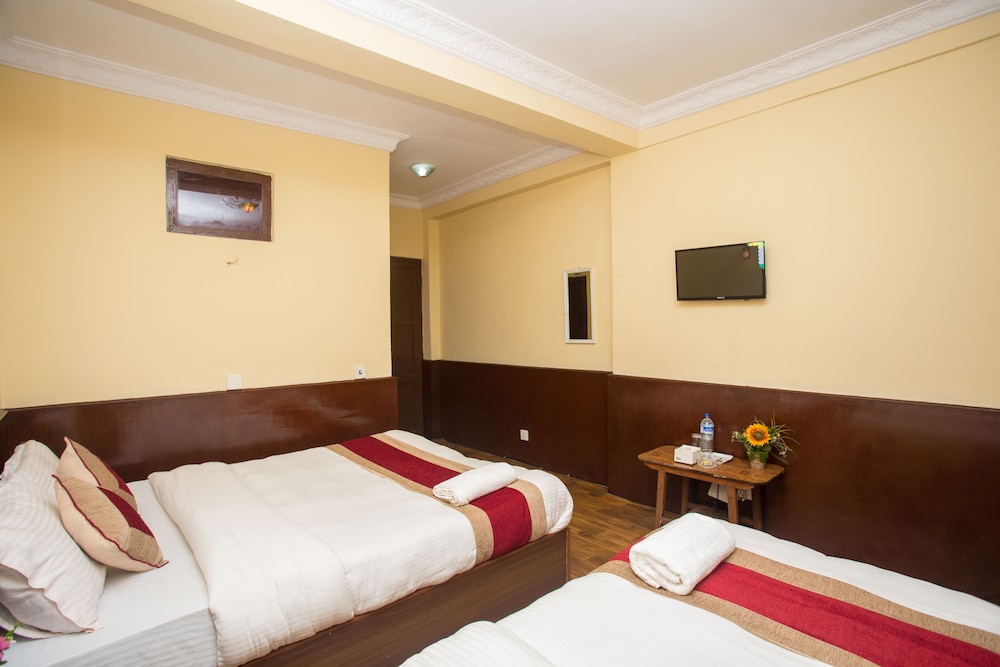Deluxe Twin Room photo 3
